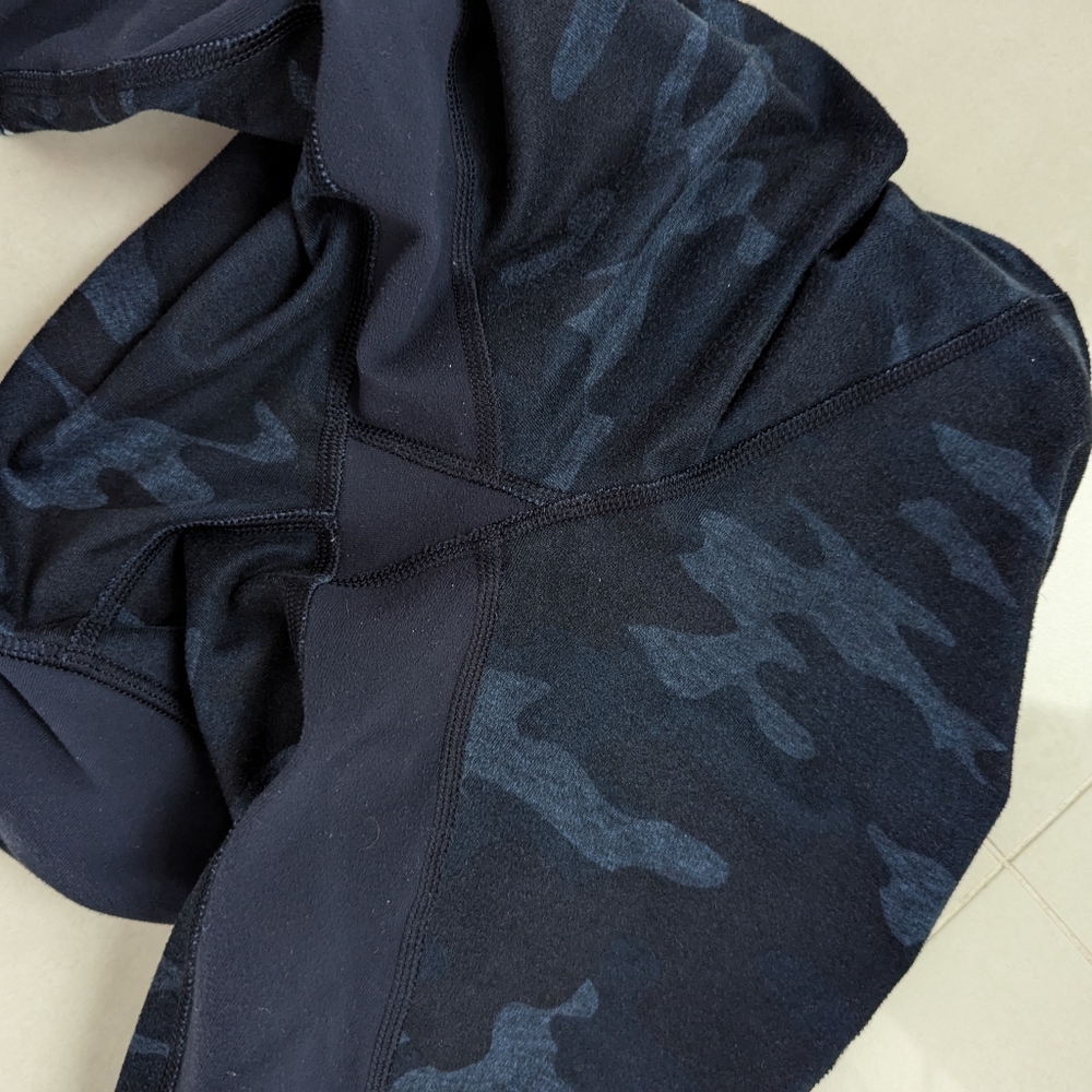 LULULEMON 6 WUNDER UNDER capri crop Sashiko Inkwell Navy Blue Camo camouflage - Picture 6 of 9